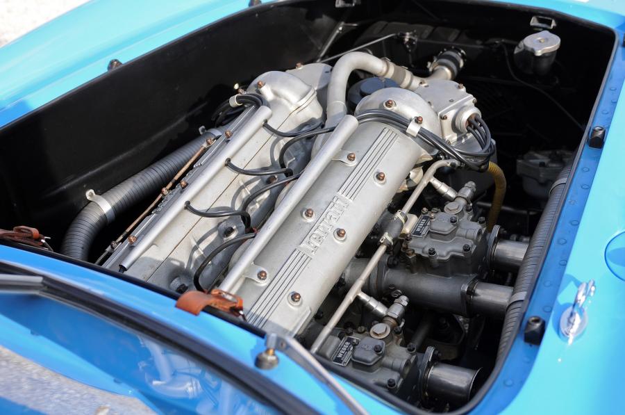  Ferrari 500 Mondial Pinin Farina Berlinetta 1954 года  (фото 14 из 29)